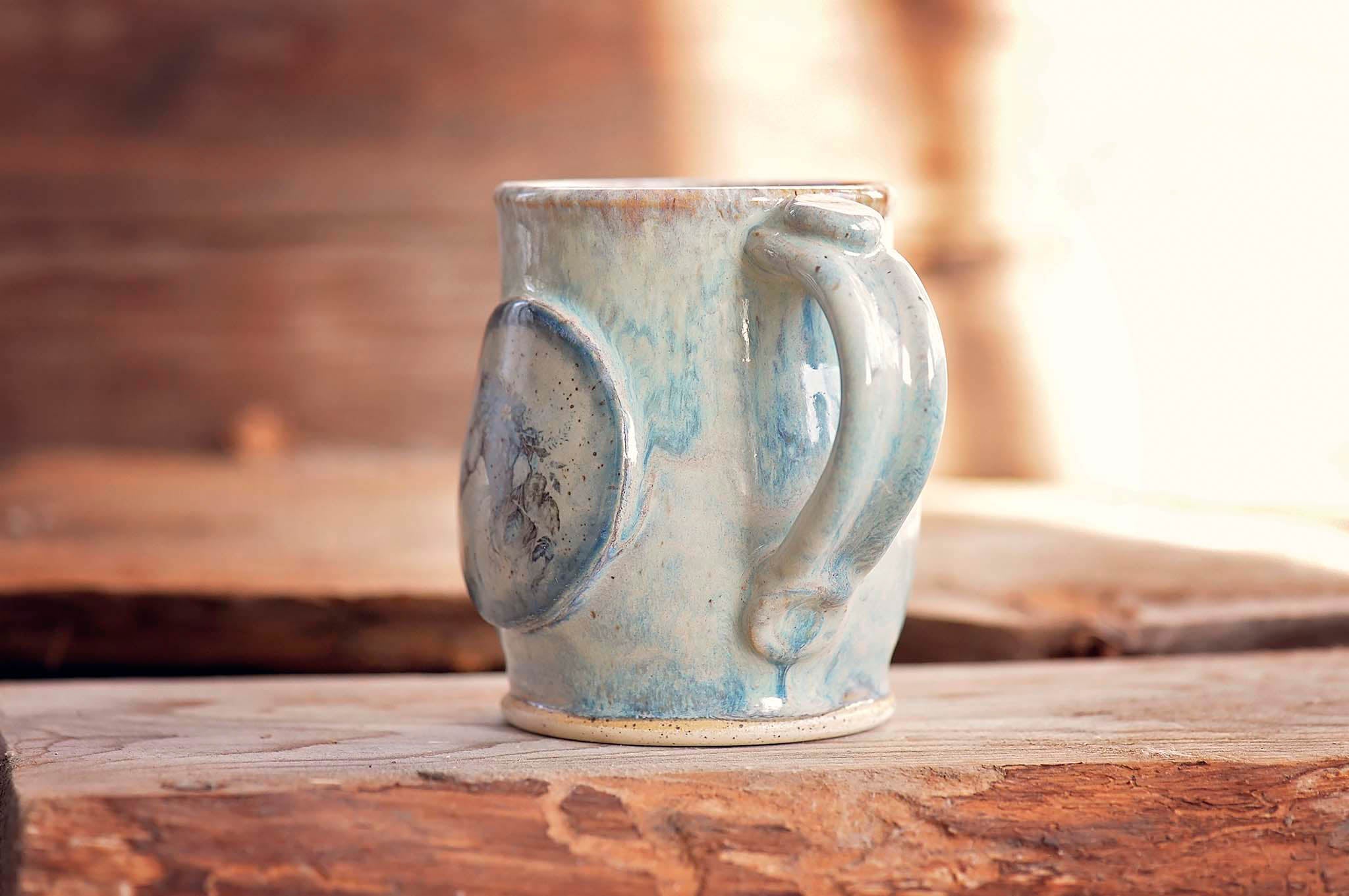 12.5oz Blue Flower & Feather Horse Mug