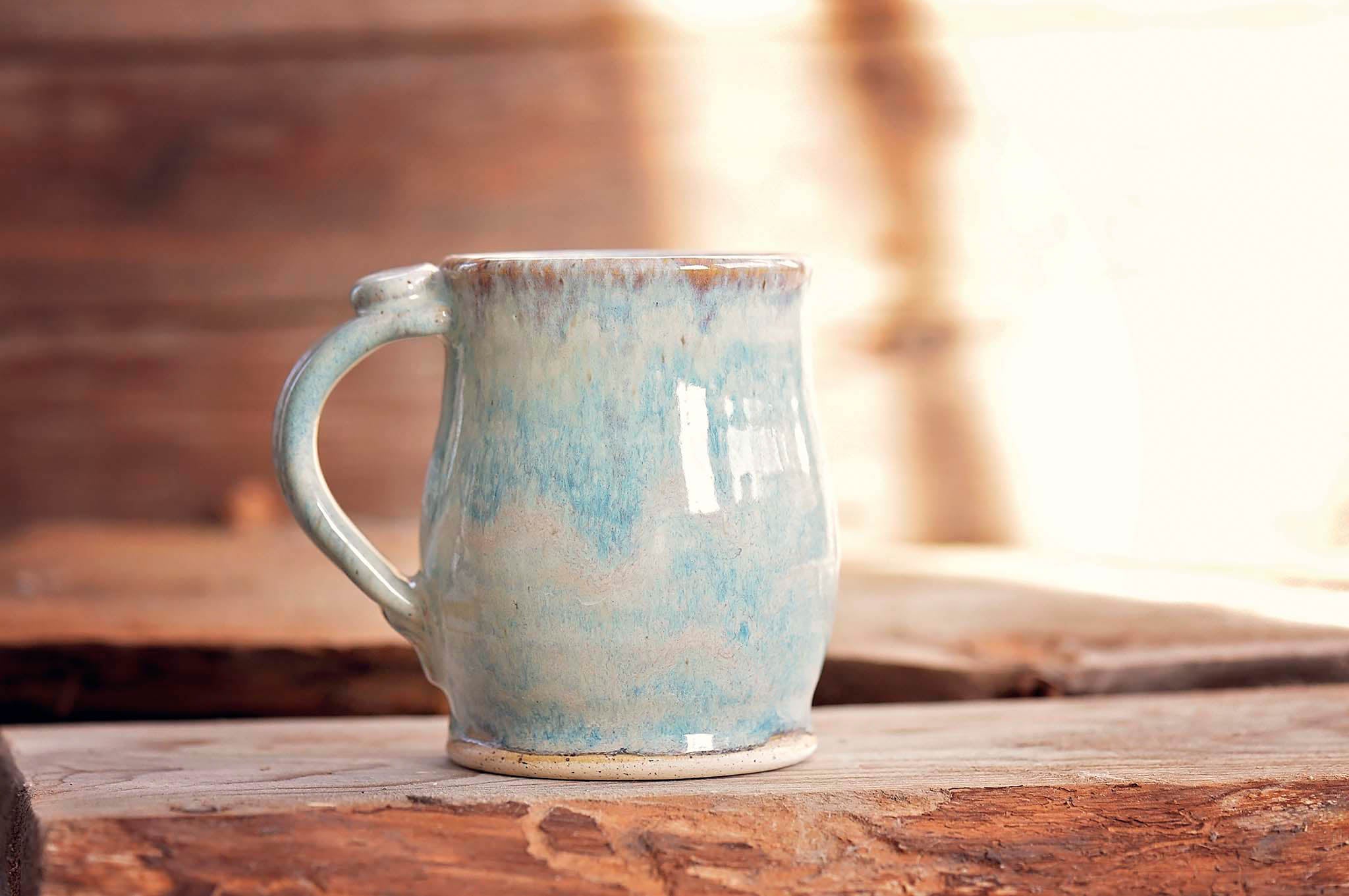 12.5oz Blue Flower & Feather Horse Mug