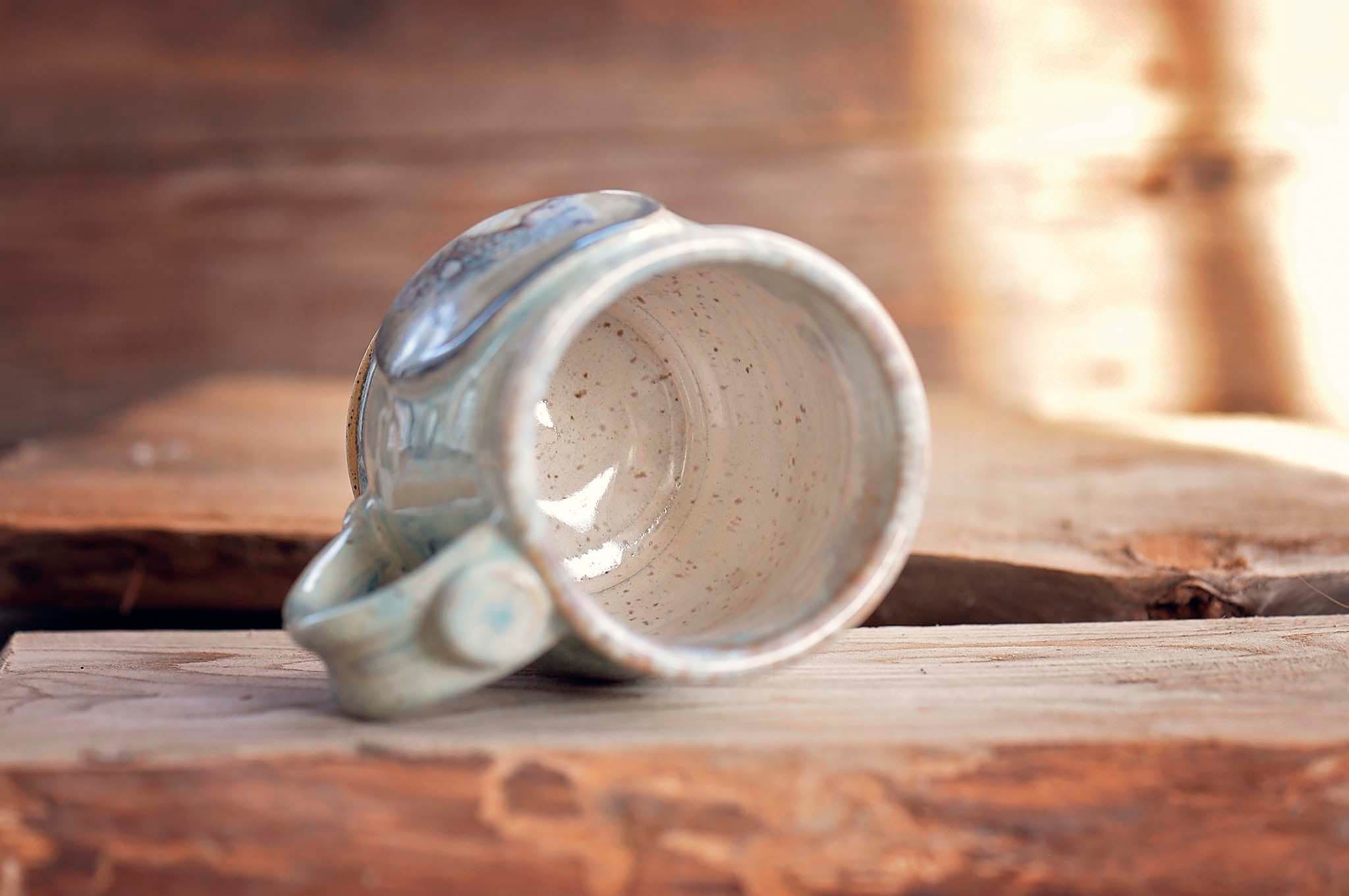 12.5oz Blue Flower & Feather Horse Mug