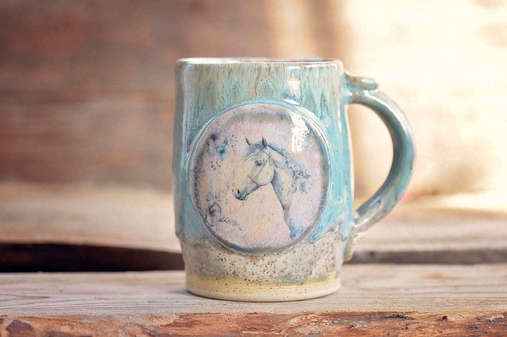 16.9oz Rusted Blue Wildflower Horse Mug