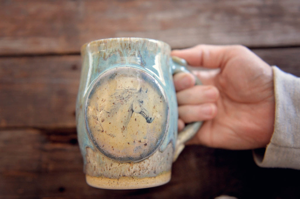 16.9oz White Horse Mug