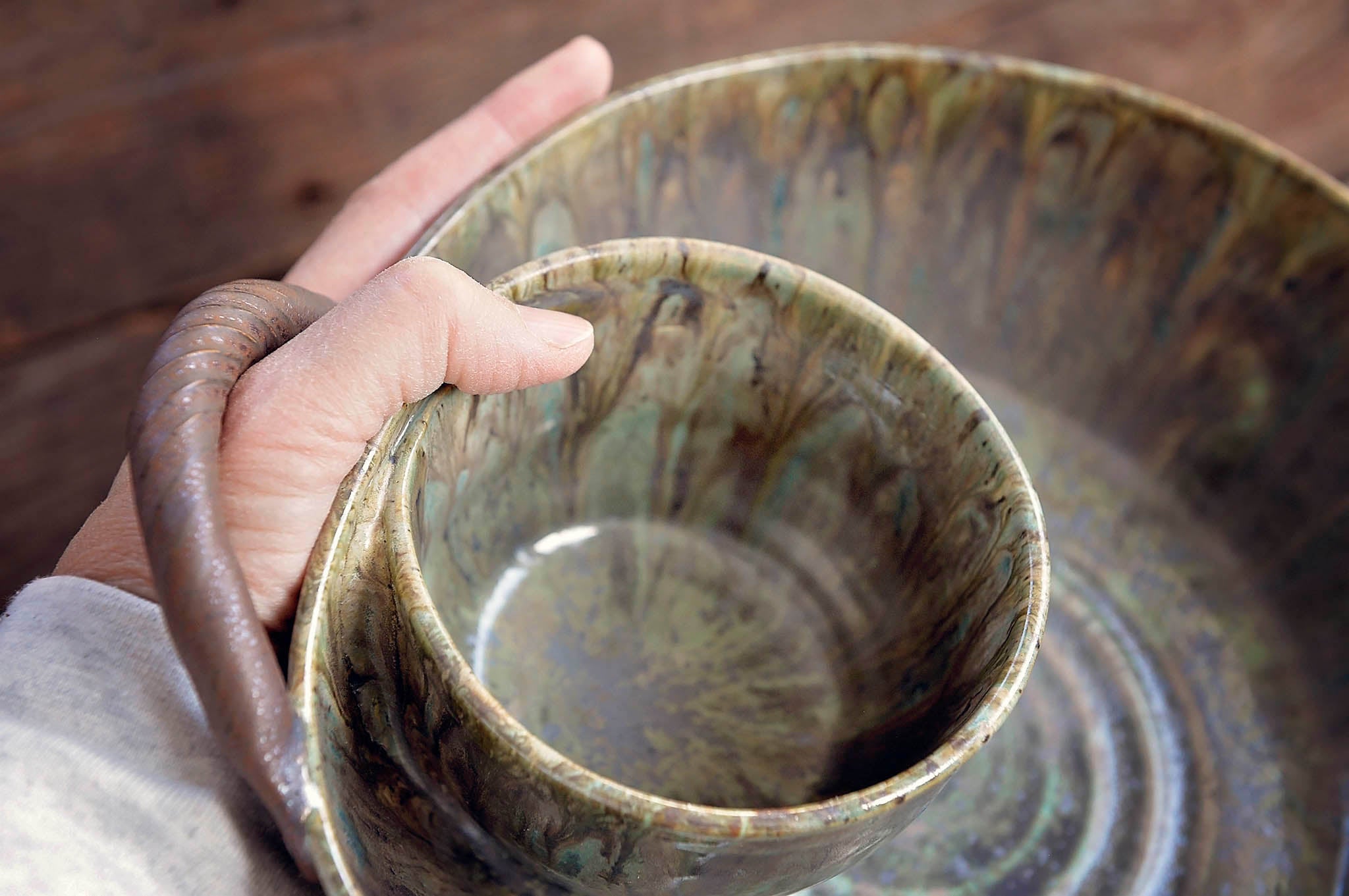 Artisan Chip and Dip with Rustic Handle